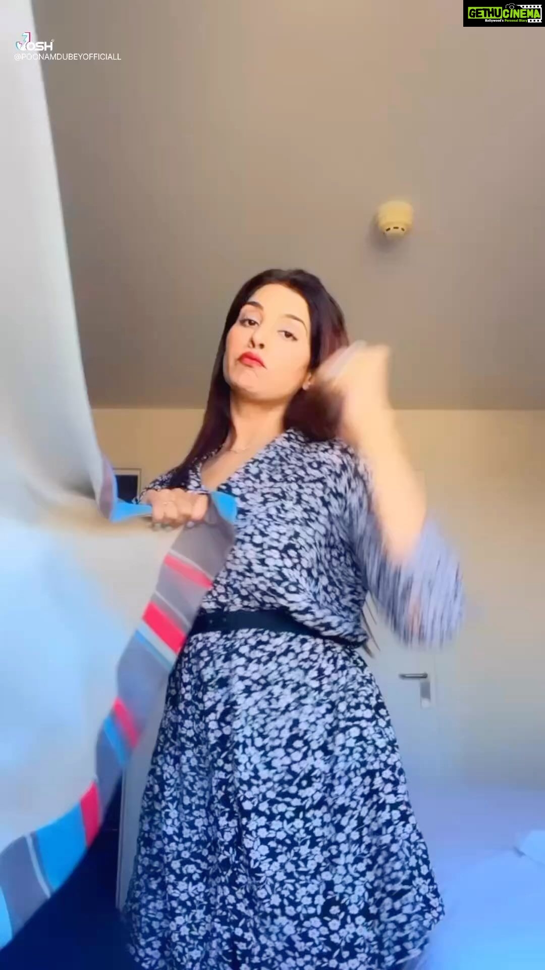 Poonam Dubey Instagram - Machhar 🦟 katata 😍😍 . . . . . @officialjoshapp #bhojpurireels #reels #poonamdubey
