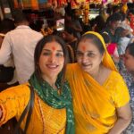 Poonam Dubey Instagram - Wish you a very happy birthday meri ma mera jahan meri duniya Mahadev apko duniya ki sari khushiyan de. Aur hum dono bhai bahen ko is layak banaye ki hum apke sapne pura kar sake. I love you so much mummy ❤️❤️❤️ 🤗🤗😘😘 Mumbai, Maharashtra