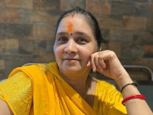 Poonam Dubey Instagram - Wish you a very happy birthday meri ma mera jahan meri duniya Mahadev apko duniya ki sari khushiyan de. Aur hum dono bhai bahen ko is layak banaye ki hum apke sapne pura kar sake. I love you so much mummy ❤️❤️❤️ 🤗🤗😘😘