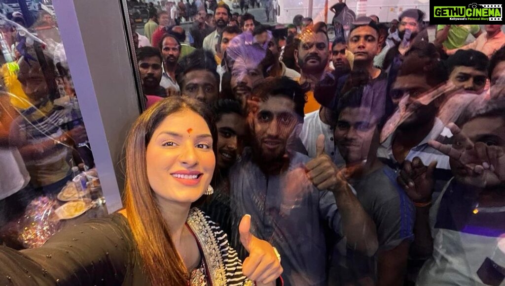Poonam Dubey Instagram - Feeling blessed and honoured to be with you all on the grand opening of PURVANCHAL RESTURANT. Congratulations to HEMANT SINGH JI for new restaurant in DUBAI. Mahadev bless you all 🙏😇🕉️❤️🧿 . . . . #poonamdubey