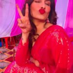 Poonam Dubey Instagram - सब ध्यान से सुन लेओ बाद मत कहिओ कि बतायो नहीं…🤣🤣🤣 . . . . #poonamdubey