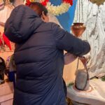 Poonam Dubey Instagram – Mahashivratri ke Pawan avasar par pradesh me Shiv ji par jal chadhane ka saubhagya mila….. thank you so much Mahadev aise hi mujh par aur mere apno par apni kripa banaye rakhiye 🌙🔱🧿😇🕉️🙏🍃
AAP sab mere apne ho.🤗😇🤗 Sri Radha Krishna Mandir
