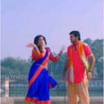 Poonam Dubey Instagram – New #Song Shri #Ram Bhajo | Releasing on 9 Jan 2023 @ 7pm | #instareel
मनमोहिनी बन पूनम दूबे फ़ेंक रहल बाड़ी प्यार के जाल
बाकिर, कल्लू दे रहल बाड़े “श्री राम भजो’ के सलाह
देखीं फिल्म “कल्लू की दुल्हनियाँ” के इ रोमांटिक गाना
9 जनवरी, सोमवार शाम 7:00 बजे
Enterr10 रंगीला के यूट्यूब चैनल पर
#Reel #kallukidulhaniya #ShriRamBhajo #Arvindakelakallu #sonalikaprasad #newsong #latestsong #enterr10Rangeela #bhojpuricinema #bhojpurimovie #bhojpurisong