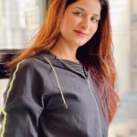 Poonam Dubey Instagram - सब से मत बाँटा करो अपनी ख़ुशियों का राज़ क्योंकि आपके साथ बैठा हर शख़्स हमराज़ नहीं हैं। . . . . #instapost #instagram #instafashion #instalike #actor #model #loveyourself #poonamdubey ❤️👑♾️🧿🌍 Udaipur, Rajasthan