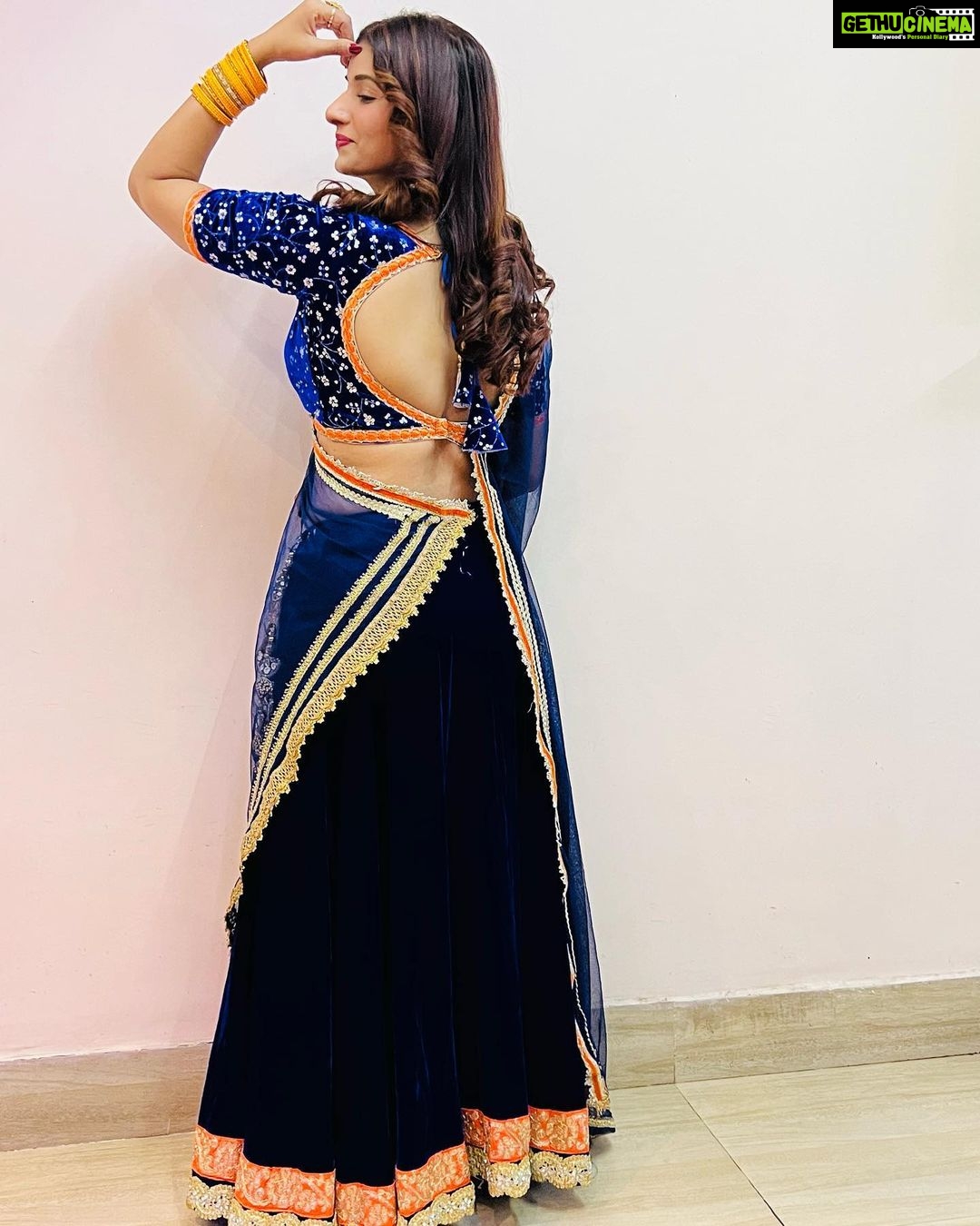 Poonam Dubey Instagram - Mai bani Teri Raadha ❤️♾🧿👑 . . . . #instapost #instamode #instalike #indianattire #poonamdubey India