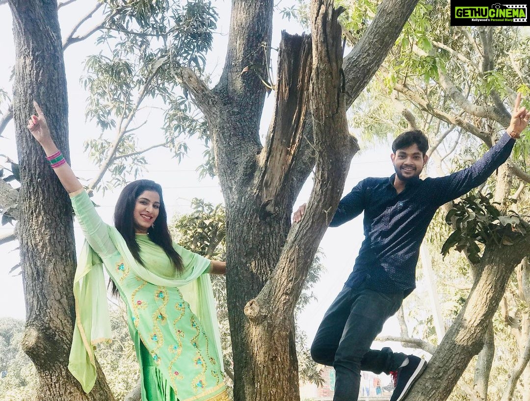 Poonam Dubey Instagram - आपको जन्मदिन की ढेर सारी शुभकामनाएँ महादेव आपको दुनिया की सारी ख़ुशिया दे जिसके आप हक़दार है। हमेशा स्वस्थ रहे मस्त रहे सफलता आपके क़दम चूमे। #birthday #birthdaywishes #birthdayboy #ankushraja #poonamdubey ❤️ 👑♾️🧿 Mumbai, Maharashtra