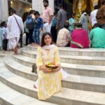 Poonam Dubey Instagram - आपको और आपके परिवार को गोवर्धन पूजा की हार्दिक शुभकामनायें हरि बोल 🙏❤️🧿 Sri Sri Radha Rasabihari Temple, ISKCON Juhu, Mumbai (Official)