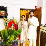 Poonam Dubey Instagram - Ganpati Bappa Morya day2 #darshan #pooja #at @sandesh_gour friend’s place Mumbai, Maharashtra