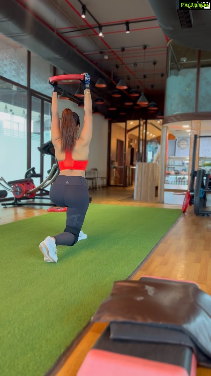 Poonam Dubey Instagram - “The body achieves what the mind believes.” . . . . . #fitnessmodel #fitnessmotivation #fit #fitnessgirl #poonamdubey Mumbai, Maharashtra