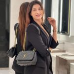 Poonam Dubey Instagram - The most beautiful thing a woman can wear is confidence…… . . . . #beclassy #besassy #bestylish #confidence #happiness #positivevibes #love #of #life #goal #for #success #should #be #always #in #mind #poonamdubey 👑❤️😇 Mumbai, Maharashtra