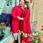 Poonam Preet Bhatia Instagram - Half my love & half your love this way the moon will be complete 🌙 #karwachauth #festivegreetings