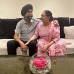 Poonam Preet Bhatia Instagram – Heart full of love 💖 Creating beautiful memories with my first loves. 🥰 🧿🧿

#delhidiaries #home #peaceful #besttime #bestparents