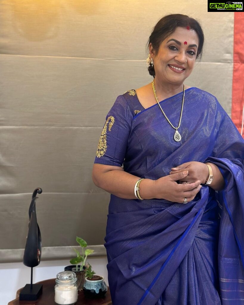 Poornima Bhagyaraj Instagram - And we come to the last day of the golu poojas. Happy vijayadasami to all @poornimas_store for my blouse, @radhikaprithivi for the beautiful saree in MS blue and @sharanyabhagyaraj for my very own personalised clutch