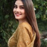 Prabh Grewal Instagram – ਇਸ਼ਕ ਇਬਾਦਤ ਕਰਦਾ ਹੈ ਚੰਗਾ ਮਾੜਾ ਦੇਖੇ ਨਾ,
ਓੁਹ ਮਹੁੱਬਤ ਕਾਹਦੀ ਜਿਹਦੇ ਪੈਣ ਭੁਲੇਖੇ ਨਾ…!!🌹
.
.
. 
👗 Wearing @boutiquemaharani_03 

#prabhgrewalofficial #prabhgrewal