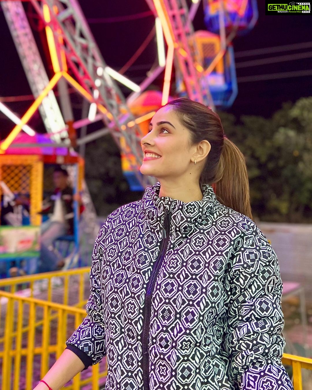 Prabh Grewal Instagram - 𝐒𝐡𝐢𝐧𝐞, 𝐃𝐫𝐞𝐚𝐦, 𝐒𝐦𝐢𝐥𝐞 ⚘.
