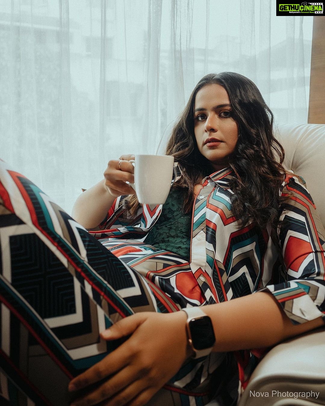 Prachi Tehlan Instagram - Just because I am in love with this song!! ~Vibes~ π€ CLICKED BY: @nova_photography___ RETOUCH BY: @sam_retouch STYLED BY: @mua_alisha_official MUAH: @mua_alisha_official DOP: @cinematographer_jibin_dev WEARING: @fxmlondonofficial #shootdiaries Kochi, India