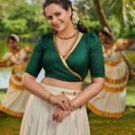 Prachi Tehlan Instagram - #OnamSeries2023 Enjoyed every bit and essence of being a Malayalee woman 💚💛 _________________________ Styling: @styledbyjoe @joe_elize_joy Clicked By: @plan.b.actions MUAH : @makeup_by_shibinantony Outfit: @bandhan_my_boutique Styling assistants: @akshara_karimbil @__ishaheeed_ Jewellery: @francisalukkas ________________________ #onamcelebration #kerala #onamspecial #onamvibes #onam2023 #onam #onamcollection #onamattire Kondai Lip Backwater Heritage Resort Alappuzha