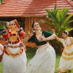 Prachi Tehlan Instagram - Dive into the heart of Kerala's diverse cultures and let the magic unfold. Actress : @prachitehlan Concept & photography @vivahatantra Styling @styyledbyjoe @joe_elize_joy MUAH @makeupartistry_kottayam.cochin Outfit @aadaiofficial Styling assistants @akshara_karimbil @__ishaheeed___ Location @kondai_lip_resort Jewellery : @francisalukkas . . . . #vivahatantra#onamshoot#prachitehlan #happyonam #onamvonceptshoot #onam2023#modelsofkerala #modelsofindia #actress #varietymedia #actressofinstagram #weddingphotography #brides # bridesofindia #bridesofbangalore #bridal#indianwedding #indianweddingbuzz #bridesofindia #weddingsutra #wedmegood#ezwedding #bridalmakeup #zowed #keralatourism #incridibleindia Kondai Lip Backwater Heritage Resort Alappuzha