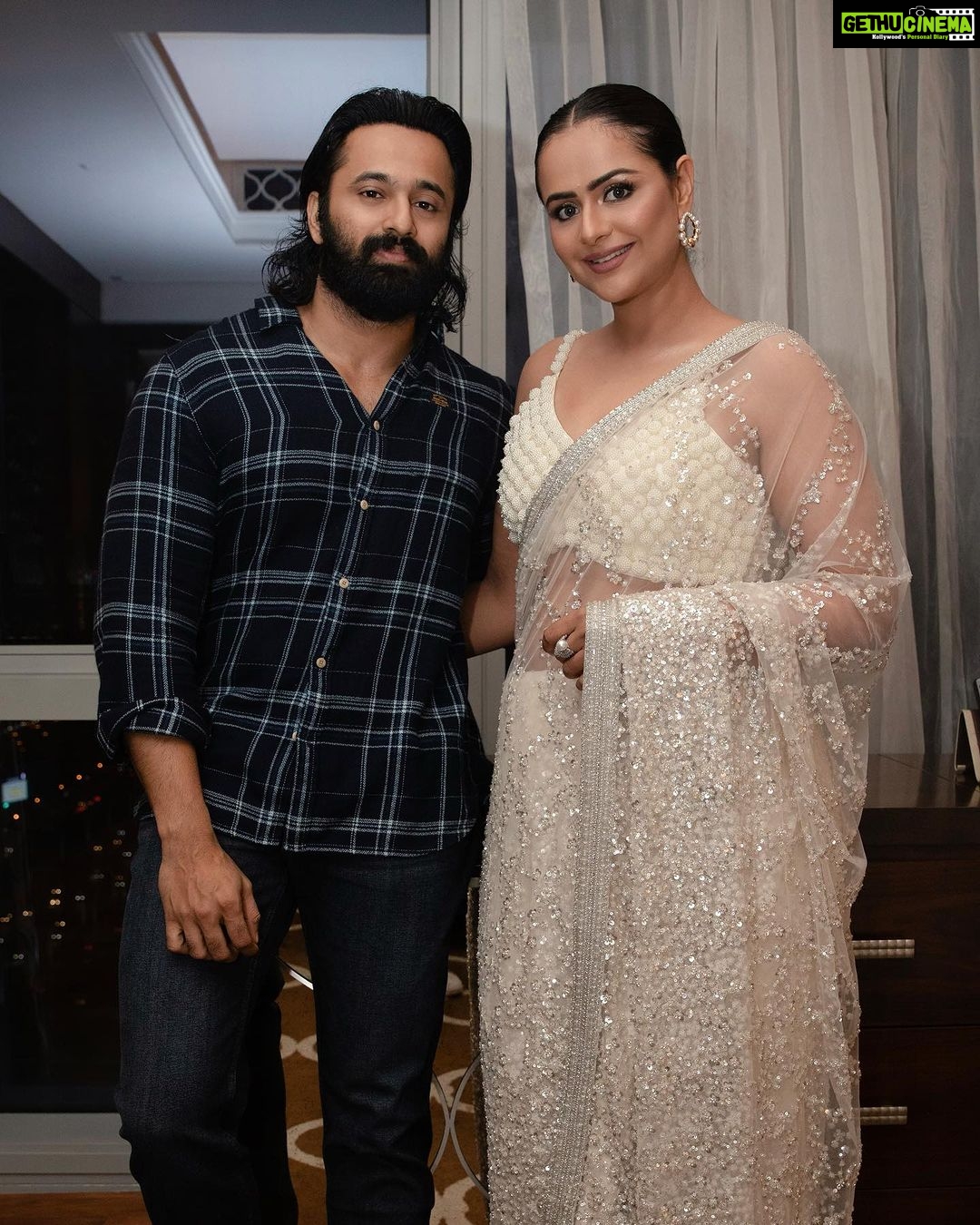 Prachi Tehlan Instagram - @iamunnimukundan 🔥I have been waiting to post this since quite sometime! 5 years of friendship and you keep surprising me and inspiring me with your professional decisions, perseverance and dedication towards your love for cinema. I am soo soo happy to see you grow as an actor and now a producer! Yet another feather of the cap. Many many congratulations to you for Best Debutant Producer for #Meppadiyan at @siimawards last night! ❤️ Keep up the great work ! Cheers to the happiness! laughter ! Lame conversations! Intellectual conversations! And to ‘The Pomegranate’ 🤭😅🤗 PS- we tried being candid for the cam ! 📸 - @reyansh_rahul_photography Stylist: @rishu812 Wearing : @dlmayaofficial @dlmaya8 Accessories: @sollakdesigns MUAH: @glam_by_barsha @zhaus_makeup_consultancy Captured by: @reyansh_rahul_photography Event: @siimawards #friendshipgoals #siima2023dubai #bestdebutantproducer Dubai, United Arab Emirates