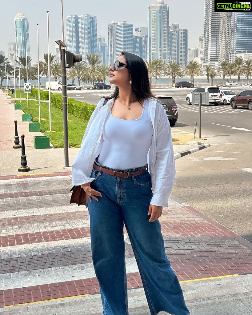 Prachi Tehlan Instagram - Swipe till end 🥹🔥🔥 #weekmagic Dubai, United Arab Emirates