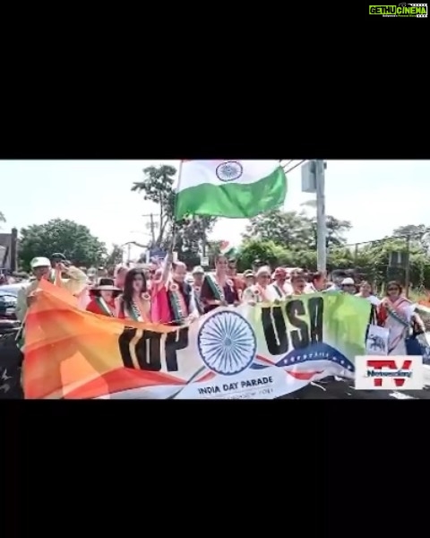 Prachi Tehlan Instagram - My fond memories of celebrating Independence Day in India and abroad. It’s so beautiful how sports and culture connects the people across borders and I am fortunate to experience both in one lifetime. Be free mentally and spiritually and celebrate the Independence Day 🇮🇳 everyday in your life until last. #happyindependenceday #76thindependenceday #indiaindependenceday #indian #proudindia Kochi, India