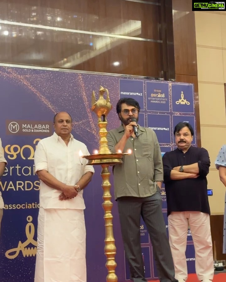 Prachi Tehlan Instagram - ‼️ SWIPE till END to see how my day went today with all the Malayalam actors during the inauguration of @amma.association entertainment awards 2023 😍 Special mention and thank you to the dearest friend @thanveer1408 😃🙌🏻 @mammootty @noushifatiz @actor.sidhique @bijumenonofficial #marriot #malayalamactors #ammaassociation #gettogether #family #love #fun #entertainment #kochi Kochi Marriott Hotel