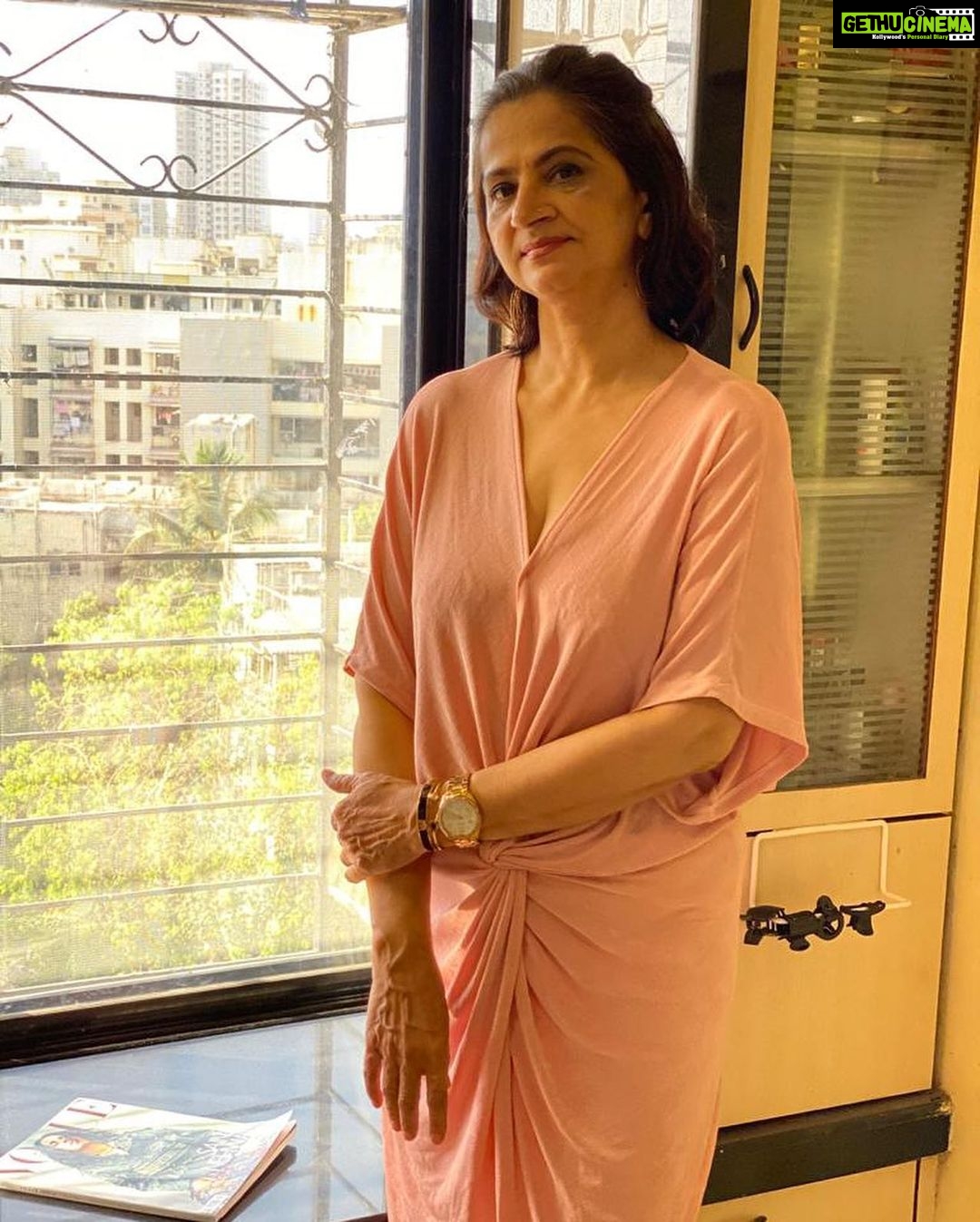 Prachi Tehlan Instagram - Swipe left to see all the mothers of my life.. मेरी माएँ और उनकी माँ 😍🥰🥰🥰 Happy Mothers Day to all the wonderful mothers in this world. 🫡😍 @poonam_tehlan @rachnadahiya62 #nani #mothersday2023 #love Delhi, India
