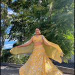Prachi Tehlan Instagram - I'm the yellow flame that lights up even the darkest of nights 🤩😜 Wearing @sarashiva9 #beingquirky #newyorkdiaries #love #colorofsky #indiangirls #indianoutfit Hicksville, New York
