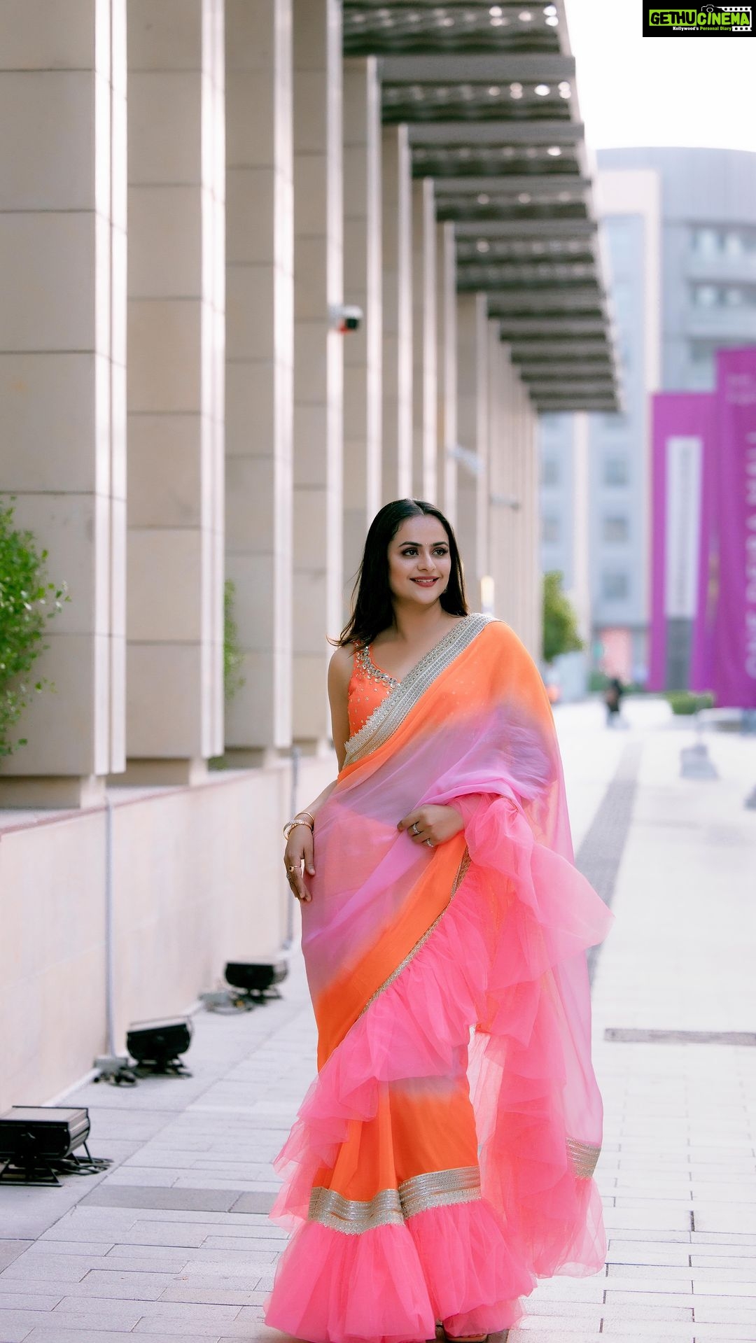 Prachi Tehlan Instagram - Habibi is in Dubai 🩷🧡🩷🧡 Stylist: @rishu812 Wearing : @phoolshreeofficial MUAH: @rosesdewladiessaloon Accessories: @sollakdesigns Captured by: @jibeeshsagar_photography PR : @socisparrow #film #actress #photography #love #movies #movie #model #fashion #inspiration #cinema #instagood #star #beautiful #photooftheday #achiever #sportswoman #beauty #Tollywood #Mollywood #Bollywood #acting #queen #Indian #ActorsLife #PrachiTehlan #Malayalamactress #Mamankam #teluguactress