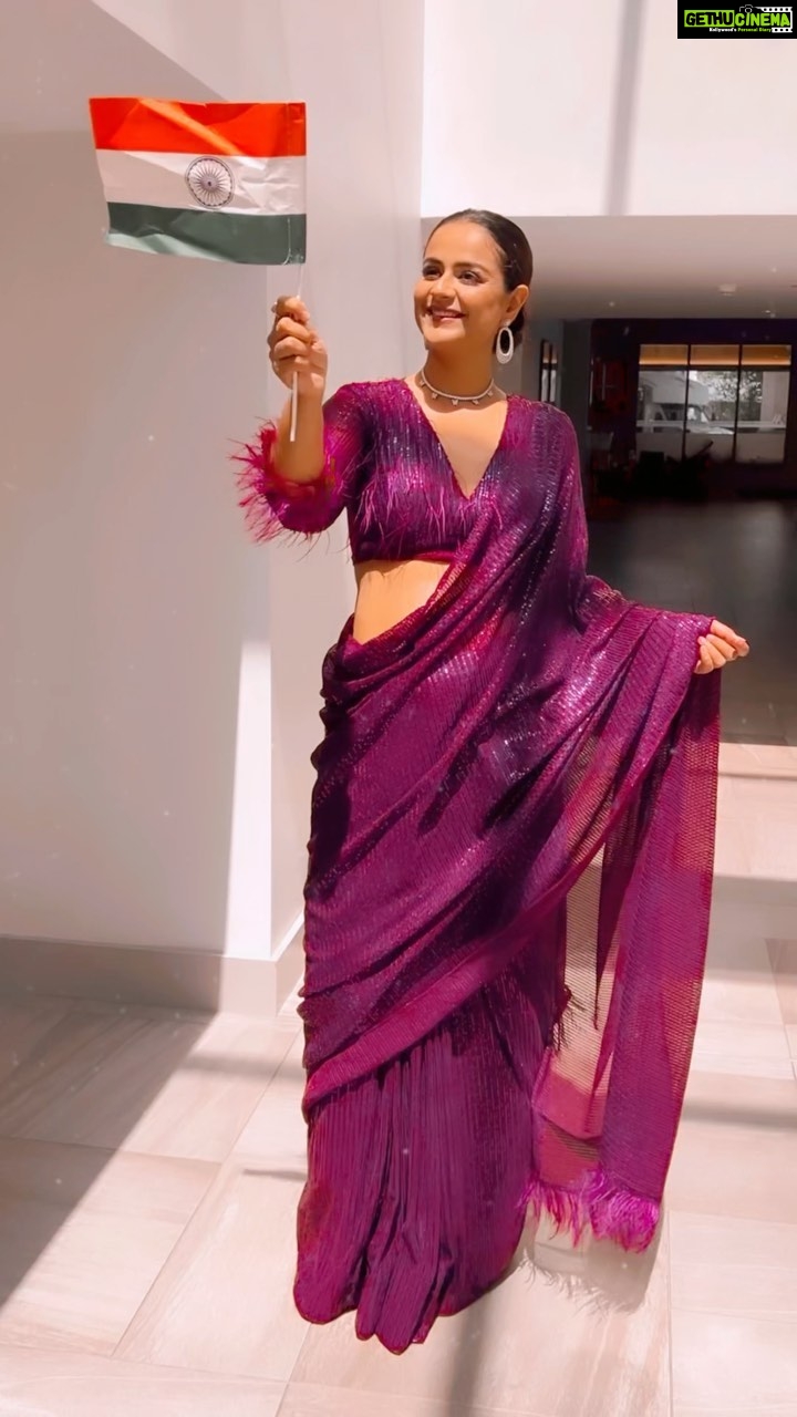 Prachi Tehlan Instagram - #harghartiranga #lehrado #75thindependenceday #india #azadikaamritmahotsav ๐ฎ๐ณ๐ฎ๐ณ๐ฎ๐ณ๐ฎ๐ณ๐ฎ๐ณ Jai Hind ๐ซก Styled By: @rishu812 Wearing: @vidhiverma112 Accesorries : @kanika_rana_fine_jewellery New York City, N.Y.