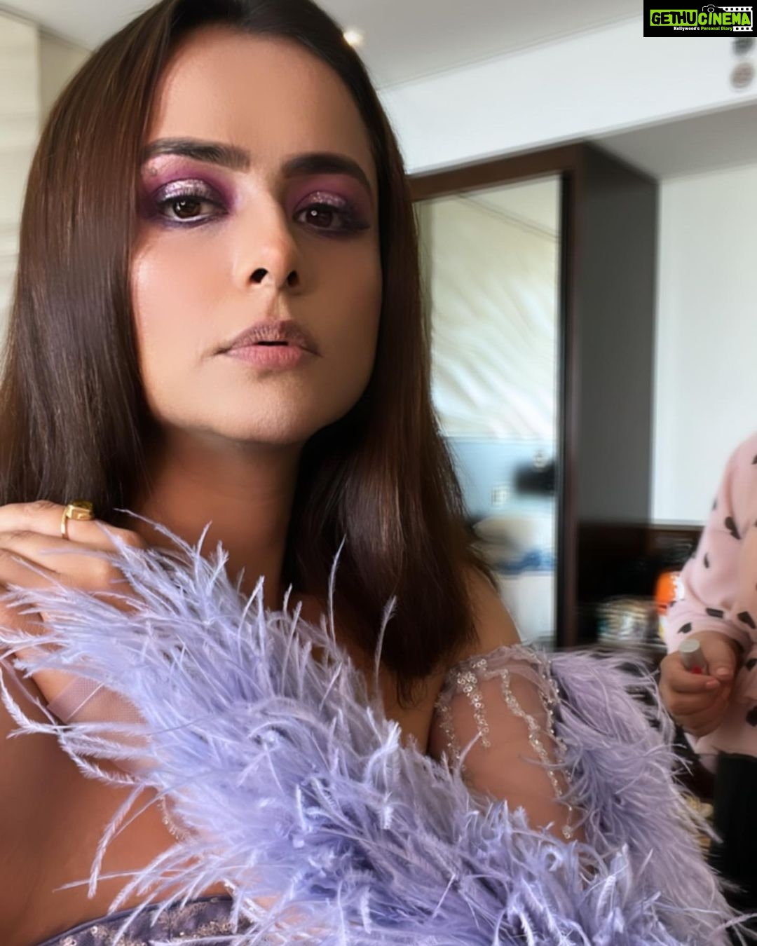 Prachi Tehlan Instagram - Being an actor and being stylish doesn’t come to me naturally ! There are always a lot of efforts which are put in to sit on the makeup chair patiently and getting yourself dolled up by wearing attires which are not always very comfortable ! 🫣 💄 #selfappreciationpost Abu Dhabi, United Arab Emirates