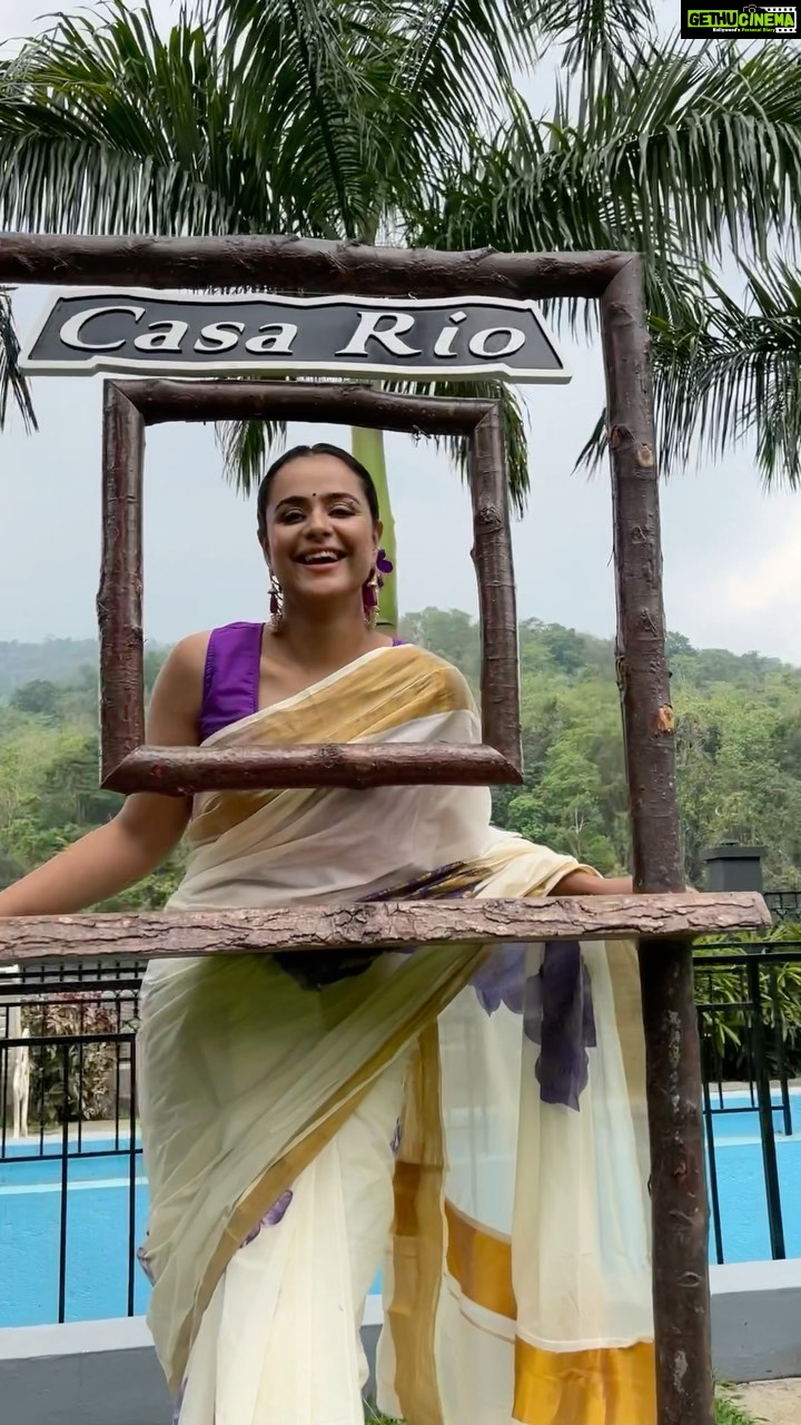 Prachi Tehlan Instagram - Kerala I miss you ❤️ #keraladiaries #athirapally #love Photographer: @sreehari_kulangrakunnmal Assistant: shithin.jo Dress: @turmerikofficial Stylist: @joe_elize_joy MUAH: @rizwan_themakeupboy Location: @casarioresortsathirappilly Team: @nivethithasanjay Athirappilly Falls