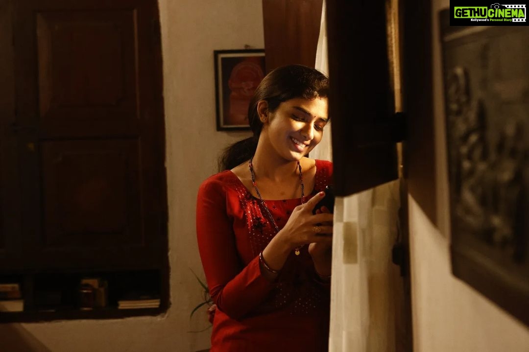 Pragya Nagra Instagram - Different shades of Yamuna🦋 ✨️NADIKALIL SUNDARI YAMUNA✨️ PC @santhosh_pattambi1 Thanks for sharing the images @yellow_tooths 💫 @dhyansreenivasan @ajuvarghese @nirmal.palazhi @kalabhavan_shajohn @navas.vallikkunnu @unniraj2019 @rajeshazhikodan @aneeshgopalz @sohan_seenulal @aami_thasnim @vijesh_panathur @unnivellora @faisal_ali_dop @arunmuraleedharan_musical @sankarsharmaofficial @harinarayanan.b.k @manumanjith_s @sajeevchandiroor @sujithmattannur @jayanpoonkulam @prijin_jessy @anildev.k.nadesan @rathin_radhakrishnan @artmaniac_the_punkbro @muralikunnumpurath @vkumar0629 marty.martin_ @ajith_george_ag #NadikalilSundariYamuna #DhyanSreenivasan #AjuVarghese #watermanmurali #waterman #cinematicafilms #vijeshpanathur #unnivellora #vilaskumar #simimurali #Malayalamdramamovie #Malayalamnewmovie #malayalamcinema #malayalamcinema2023 #malayalammovie2023 #dhyannewmovie #sudheesh #bhanumathipayyannur #muralikunnumpurath #AjayMangad #aneeshgopal #nirmalpalazhi #navasvallikkunnunadikalputha Taliparamba
