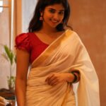 Pragya Nagra Instagram - Yamuna🌺 PC @letstalkmalayalam Location @holidayinn_cochin #keralagirls #malayaligirl #malayalamcinema #malayalammovie #onamsaree #telugugirls #teluguammayi #teluguactress #tamilgirls #telugugirl #telugucinema#tollywood #biggbosstelugu #telugureels #trending #hyderabad #telugustatus #teluguhot #tamilgirl #tamilponnu #telugumovies #telugusongs #telugubgm #samantha #tamilheroine