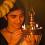 Pragya Nagra Instagram - 🪔 Diwali 🪔 In frame : @pragyanagra Direction, Dop, Edit, DI : @bigil.benoy Makeup and hair : @eyerah_makeover Style : @fathosiya Jewellery : @__vydhehi_rental_jewellery__ & @ofabee_women_store_aluva Unit : @tejas_media_international Special thanks : @aarya_janaki Diwali reel , Diwali reels #diwalireels #pragyanagra #pragya #bigilbenoy #bigilkbenoy #bigil #diwali #kerala #festival #happydiwali #devi #diwalivibes #hindu #cinematography #festiveseason #art #deepavali #indianfestival #navratri #diwalihampers #diwalicelebration #rangoli #traditional