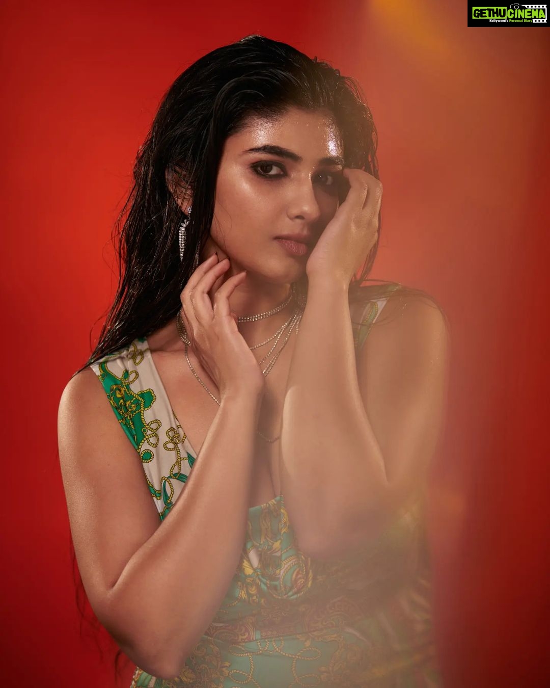 Pragya Nagra Instagram - GONE GIRLš„µ STARRING @pragyanagra Photography and post production @plan.b.actions by @jibinartist Styling @styled_by_arundev Wearing @devraagh Makeup: @makeup_by_shibinantony Studio @maxxocreative , @studio_maxxo PR @maxxo_celebrity Special thanks to @huwais.majeed #keralagirls #malayaligirl #malayalamcinema #malayalammovie #onam #telugugirls #teluguammayi #teluguactress #tamilgirls #telugugirl #telugucinema#tollywood #biggbosstelugu #telugureels #trending #hyderabad #telugustatus #teluguhot #tamilgirl #tamilponnu #telugumovies #telugusongs #telugubgm #samantha #tamilheroine