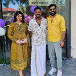 Pragya Nagra Instagram - Congratulations on your new venture @vish_nudev773 🤗❤️ Happy to be part of a new phase in your life 😊 Wish you all the best 😍 Inaugurated Your Choice Make Up Studio in Perakam, Guruvayoor with @pragyanagra today 😊