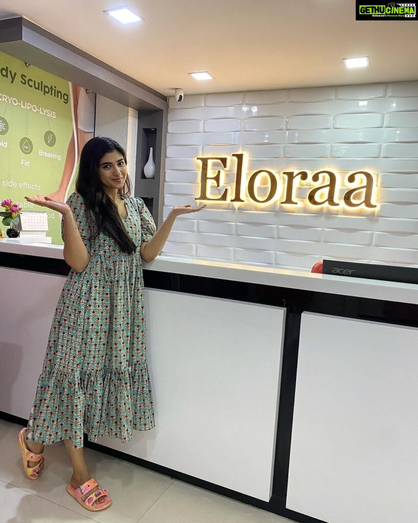 Pragya Nagra Instagram - Flaunt your flawless skin by the advanced laser hair removal treatment @eloraacliniq...and get rid of your unwanted hair permanently😍 🔸No more Ingrown 🔸Razor bump free skin 🔸Painless 🔸4- wavelength 🔸No downtime 🔸For All skin tones & Hairtypes #laserhairremoval #safetyfirst #celebrity #doctorsofinstagram #laserhairremovaltreatment #smoothlegs #skincare #facials #laserhairreduction #ingrowthhairprevention #hairfree @eloraacliniq @dr_chandhini For bookings and consultations: Contact @deepaaravinthan 9789989898 Eloraa Cliniq