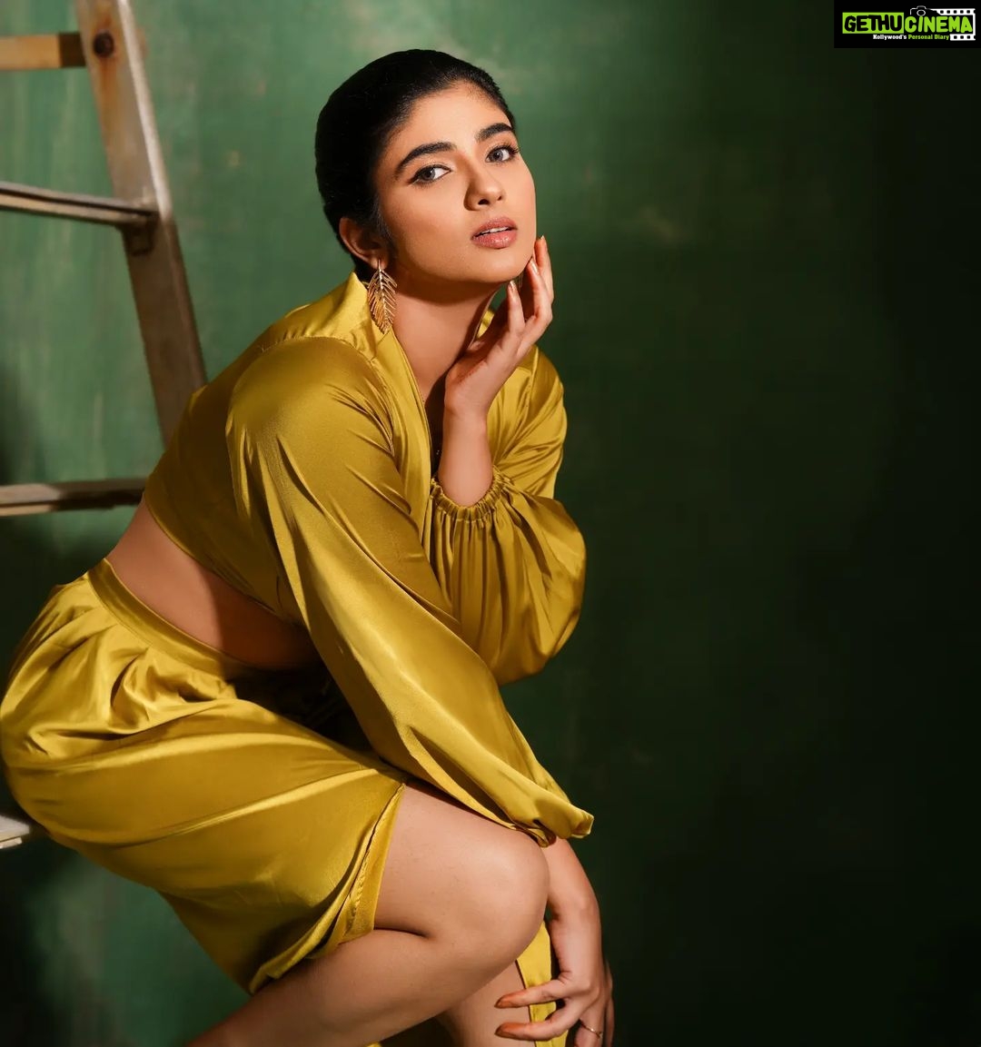 Pragya Nagra Instagram - Slay Queen⚠️ Shot by: @en.nizharpadam Styling & Concept @soigne_official_ Styling assistant: @darshna_ramesh Outfit @ruttbyshrutika Earrings @aadiraabyaarushi Makeup: @aura_makeoverartistry Hairstyle: @peya_makeoverartistry Assisted by: @nandhu_rio_official #telugugirls #telugumemes #teluguammayi #teluguactress #tamilgirls #telugugirl #telugucinema #teluguboys #keralagirls #tollywood #biggbosstelugu #telugureels #trending #hyderabad #andhrapradesh #telugustatus #teluguhot #tamilgirl #tamilponnu #telugumovies #telugusongs #maheshbabu #telugupeople #vijaydevarakonda #telugubgm #bollywood #alluarjun #teluguwhatsappstatus #samantha #tamilheroine