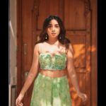 Prajakta Koli Instagram - The mor in my hiwda goes tak thaiyya thaiyya. 🦚 … Wearing @anitadongre 📷- @roverdiaries_