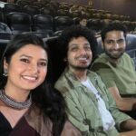 Prajakta Mali Instagram – #aboutyesterday 
#punepremier 
#teenadkunsitaram 
.
@teenadkunsitaram 
In cinemas now🎯
.
आपल्या चित्रपटाच्या premier ला, आपल्या brand चे दागिने घालण्याचा योग काल आला.🥰
.
@prajaktarajsaaj  मधील #म्हाळसा अर्थात चांदीच्या collection मधील #वज्रटीक #कोयरीतोडे. 🎯
.
#film #premier #prajaktaraj #prajakttamali @♥️