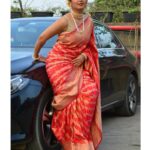 Prajakta Mali Instagram - Again Proudly wearing typical Maharashtrian Jwellery on Non- Maharashtrian Saree. . @prajaktarajsaaj . #चिंचपेटी #तन्मणी #झुबे #मोतीबांगड्या . Let it be a #trend #तथास्तू #prajakttamali @♥️ . Saree - @saudamini_handloom Jewellery - @prajaktarajsaaj Styled by - @rajasidatar Assisted by - @_mansikadam13 Makeup - @seemaaofficial