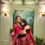 Prakruti Mishra Instagram - All those sleepless nights and your every effort of making me laugh by your humour , the back pats and the amazing food everything healed me super fast , I would say it in my words “just bou things “ but they are actually “just god things” I don’t know what I would have done without you by my side and this difficult phase we went through has made me realise a lot of things most importantly that I ain’t always right 🤭, I need to drink lots of water and to never ever neglect health issues 🏥 Okay now take good care of yourself and jaldi dekha haba ♥️🤓