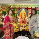 Prakruti Mishra Instagram – Celebrated Ganesh Chaturthi with all my heart every single year, this year came up with a little health turmoil .

But with his blessing, I was able to make it up to see him and do his visarjan Aarti at @palakmuchhal3 and @palash_muchhal “s lovely home 🙏🏻

Sab kuch keliye dhanyawad 
 Ganpati Bappa moreya 🙌🏻♥️ Mumbai, Maharashtra