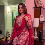 Prakruti Mishra Instagram - Swipe to see Your eco friendly Patakha 💥sing a song for you this Diwali 🪔 . . . . . . Pc @snehaa_pujari Wearing this gorgeous suit from @_twinkle_boutique_ ♥️