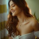 Prakruti Mishra Instagram – Baaton pe teri hass da Rawan ….🤭