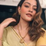 Prakruti Mishra Instagram - Milogey mujhse toh baat bhi karogey , ya bass yunhi dekhte rahogey ? 🤭