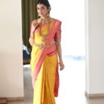Pranitha Subhash Instagram - Nothing beats the classic South Indian look.. ✨ Jewellery @kalyanjewellers_official Pictures : @framesbyvikaskakolu Saree : @vijayalakshmisilks Blouse : @lathaputtanna