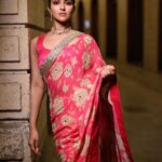 Pranutan Bahl Instagram - szn 🪔♥️ Saree- @paulmiandharsh @viralmantra Jewellery- @aquamarine_jewellery Photography- @swapnilnayak these are raw and you’re just amazing ☀️ Hair- @shyamchawan Make up- me 😎😝