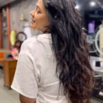 Prarthana Behere Instagram - Rainy days …Curly days … 🤩🤩 Thank youuuu Shine 😘 @shinejanarthanan @timemachinebrides